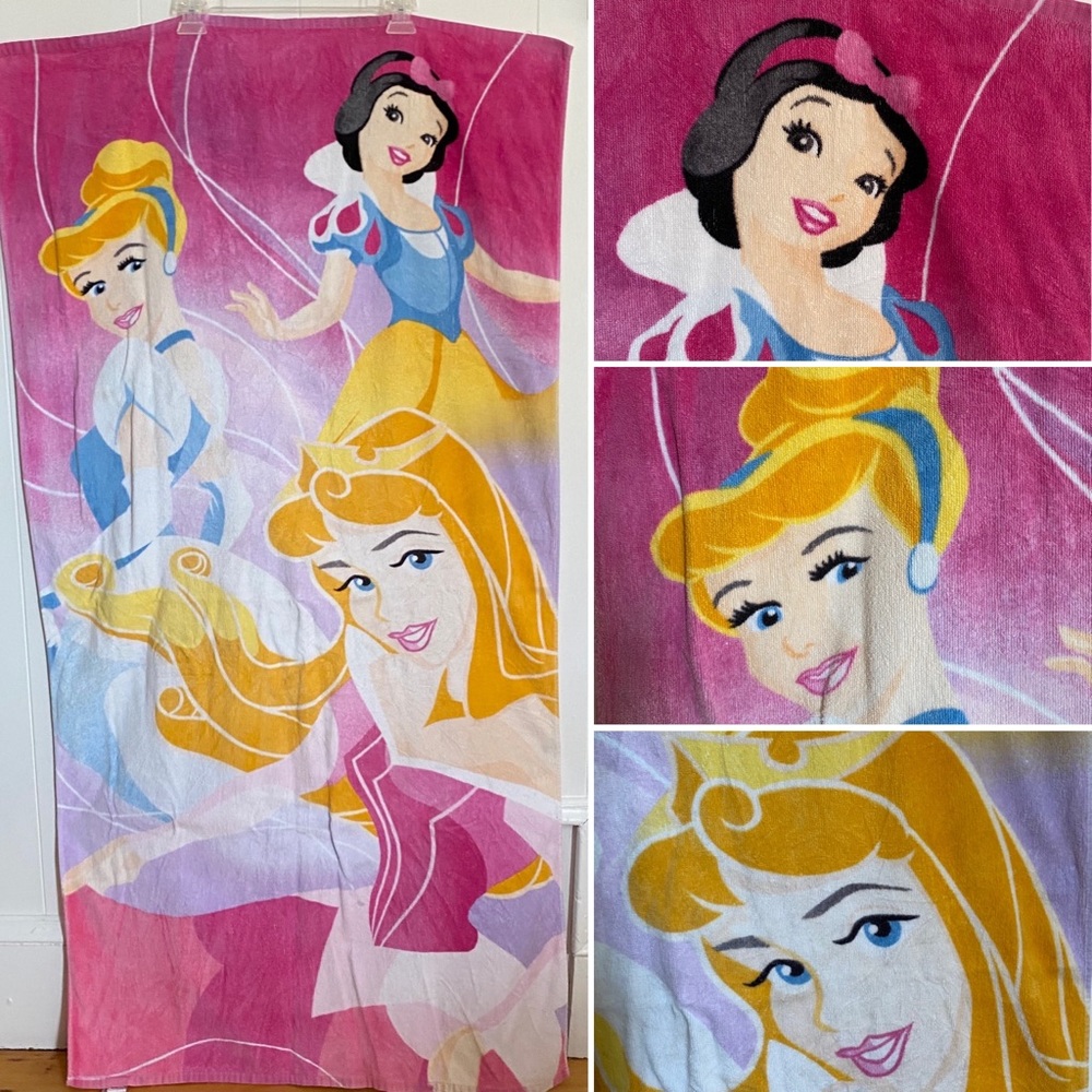 Disney Store Princess Beach Towel Snow White Cinderella Sleeping Beauty Vintage